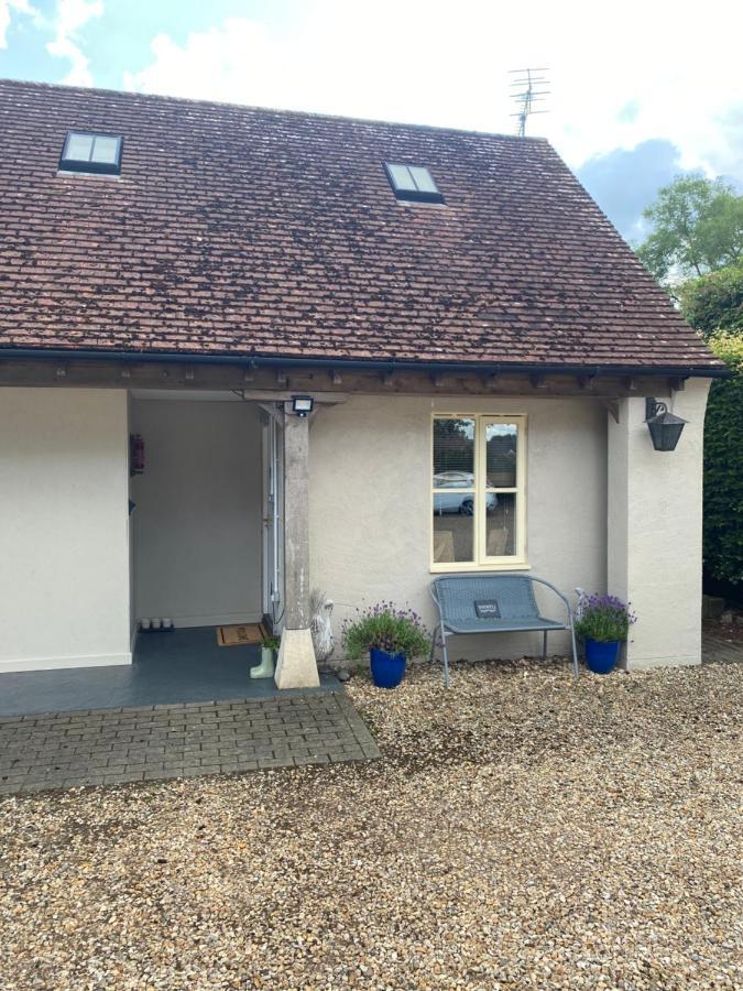 Ferienwohnung Inkwell Chippenham  Exterior foto